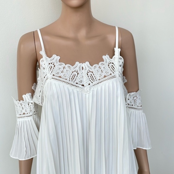 ENDLESS ROSE PLEATED WHITE DRESS, S - Picture 2 of 4